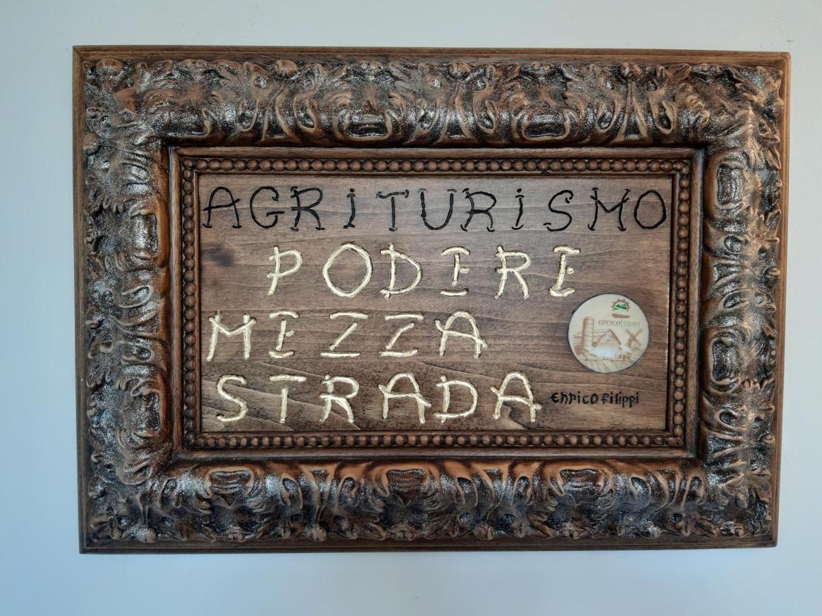 Agriturismo La Valle Della Lavanda - Podere Mezzastrada Fauglia Luaran gambar