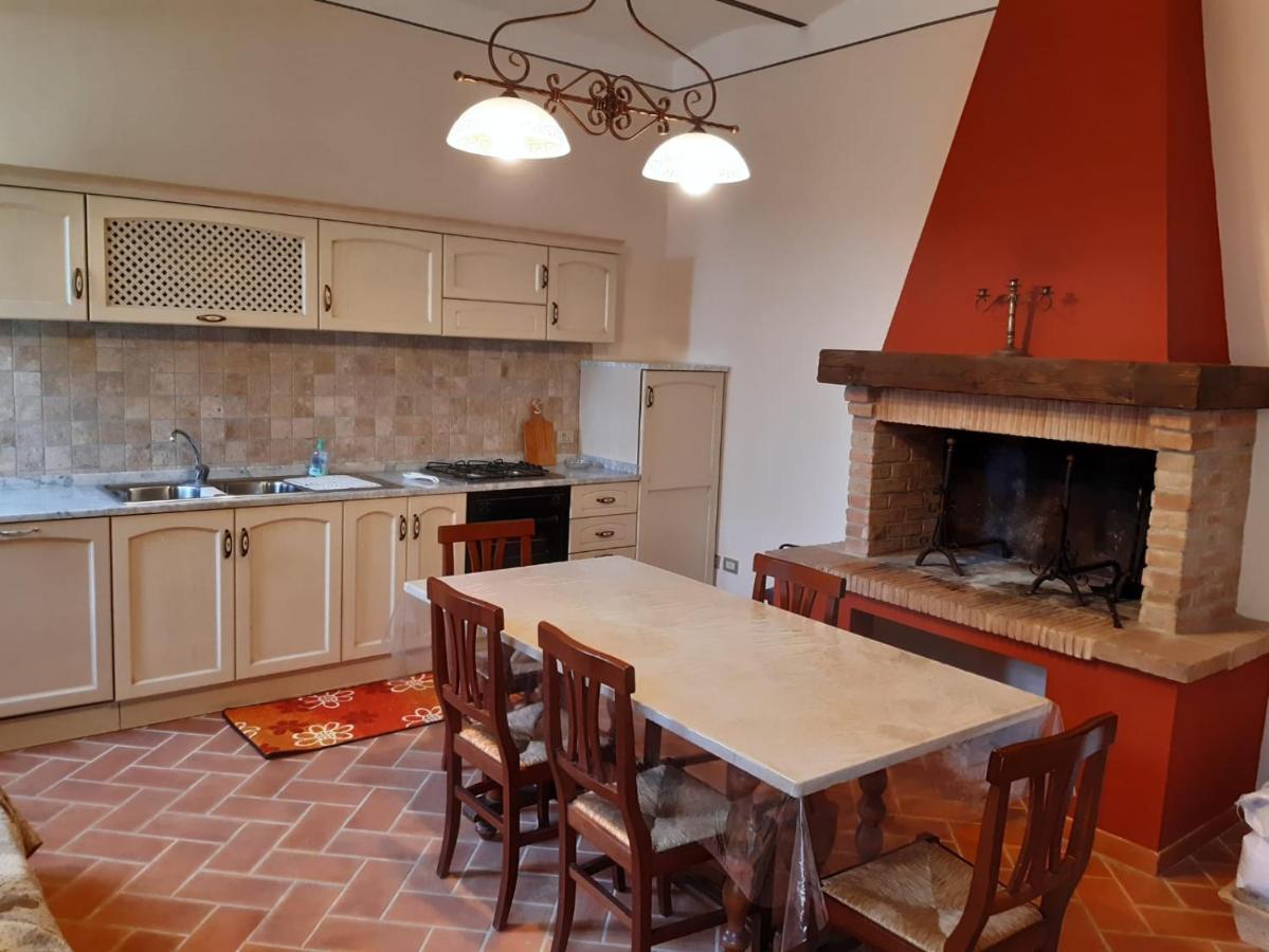 Agriturismo La Valle Della Lavanda - Podere Mezzastrada Fauglia Bilik gambar